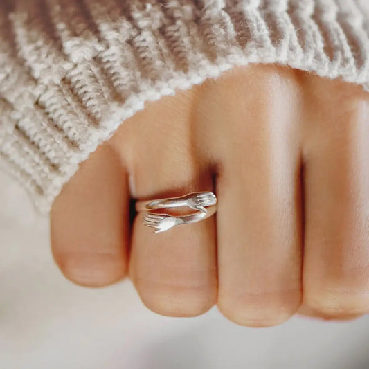 Anillo "Abrazo Infinito"